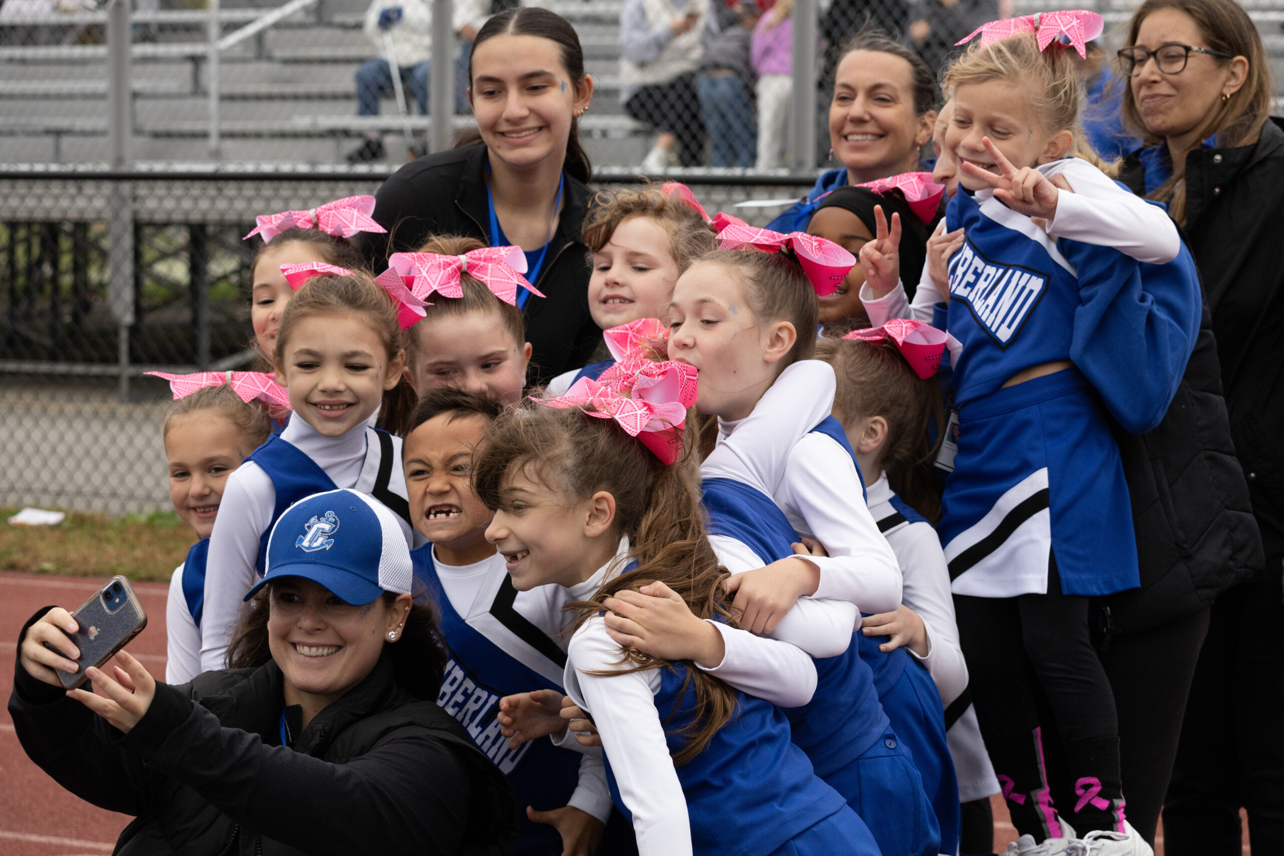 cheerleaders take a selfie