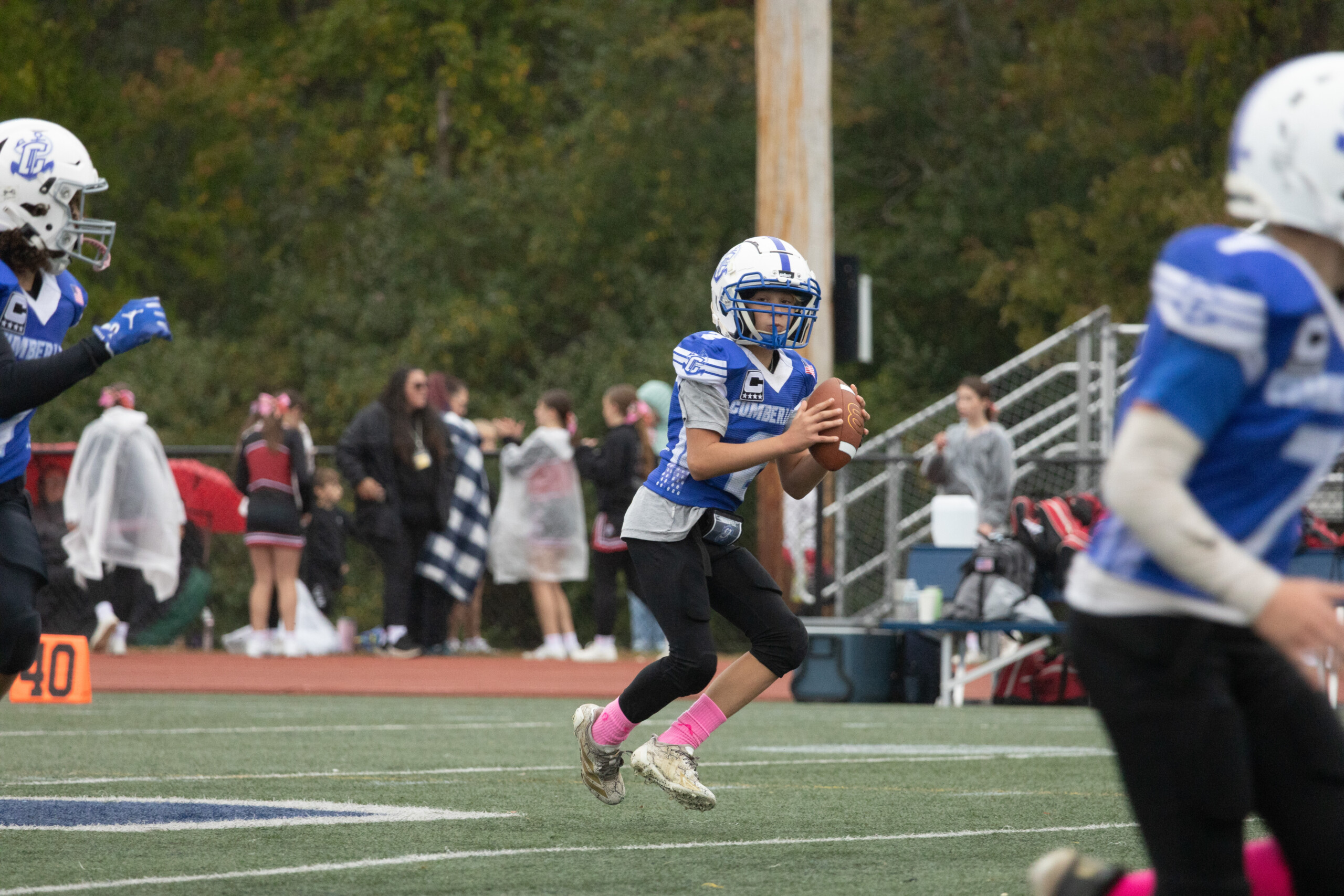 quarterback throws a pass